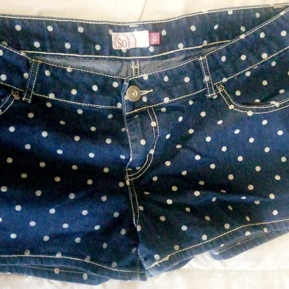 SO polka dot shorts
